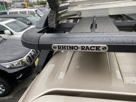 ハイエース　ハイエースバン　ハイルーフ　丸目換装　リアラダー　フラットラック　ライノラック　RHINO-RACK　GLパッケージ　flexdream　さいたま北